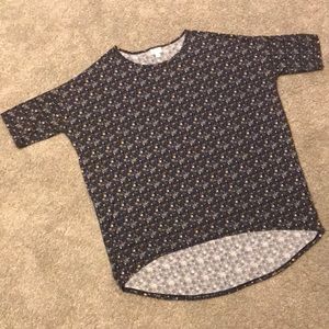 LuLaRoe “Irma” Tunic Top